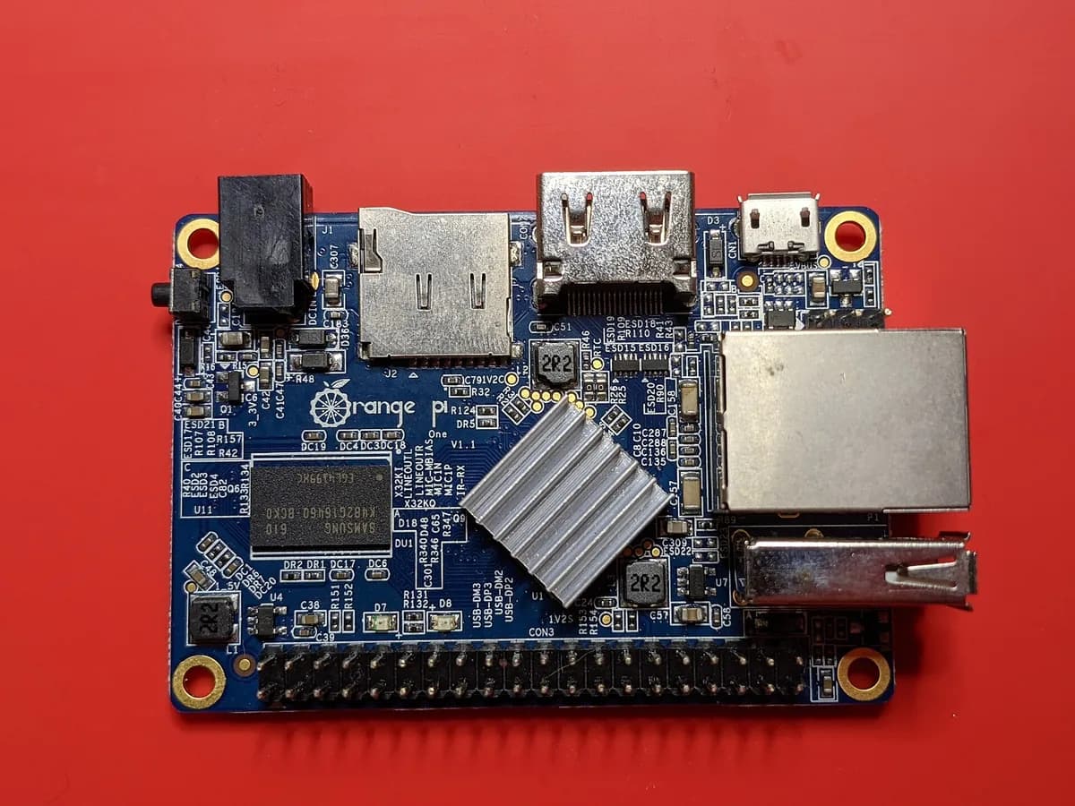 Placa Orange Pi One, exemplo de placa ARM